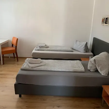 Guest house Roccos Raum *