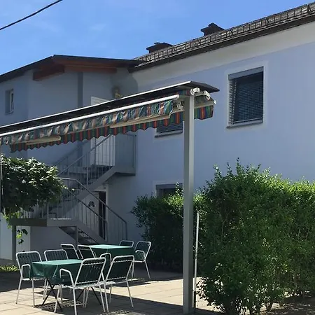 Roccos Raum Affittacamere 3*